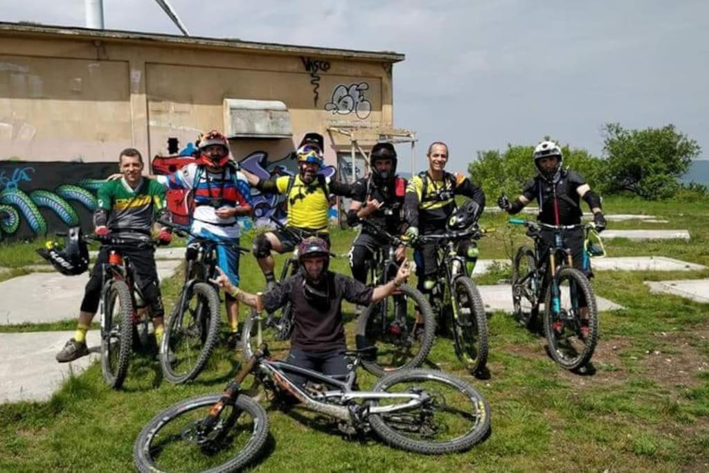 Apartamento Bee Freeride Bikers House Magliolo Exterior foto